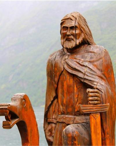 Wooden statue free photo from: https://pixabay.com/images/id-1508586/